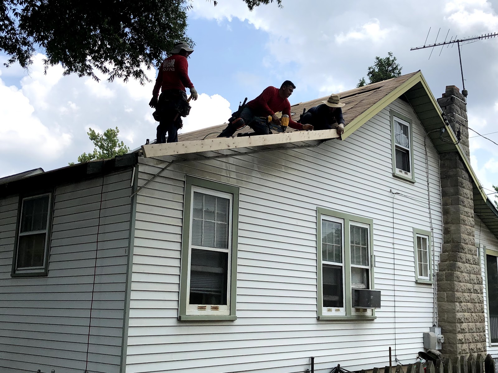 Valor Home Roofing project photo